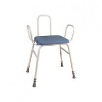 Astral 軟墊椅 (框架椅背)